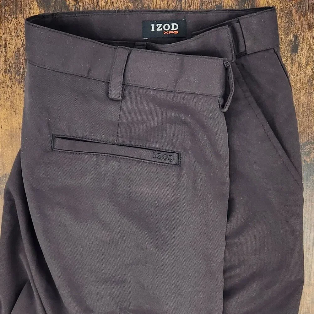 IZOD XFG Golf Shorts Mens 40‎ Black Performance Solid Pleated Front Chinos